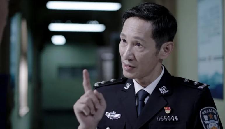 这剧连着追10集都不过瘾，而且还无需开倍速，主演阵容也非常给力，陈晓王一博，王劲