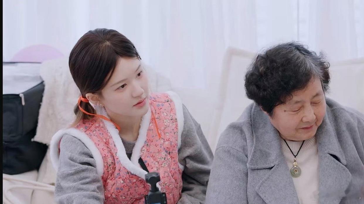 看完露思这期最大的感受就是，我将放弃研究任何穿搭 