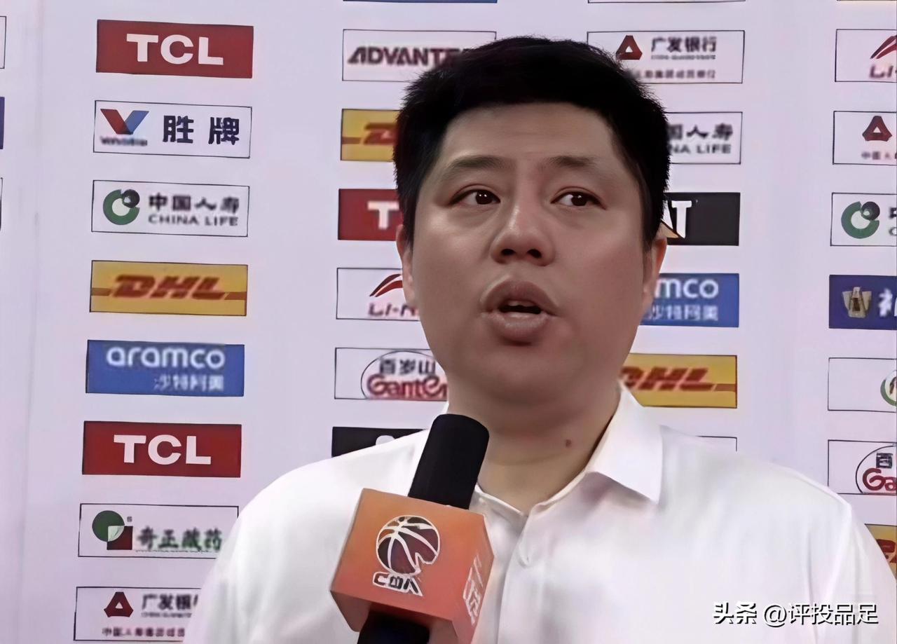 上海久事昨晚客场100-96逆转战胜山西，两个事实！
1.卢伟还是很稳
比赛最后