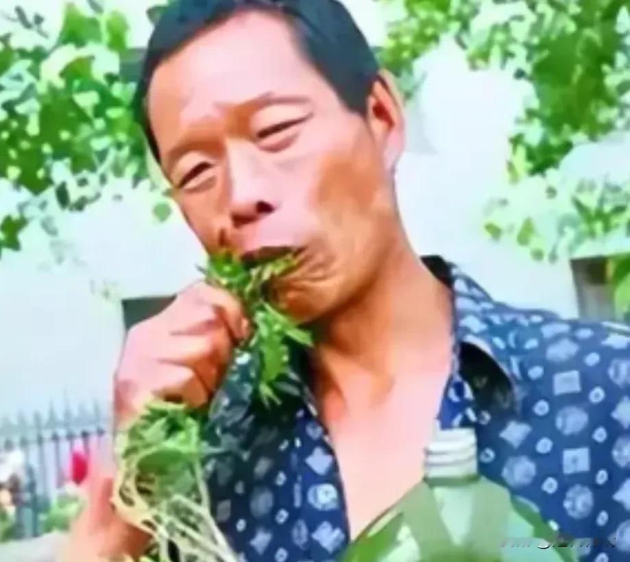 重庆煤矿工龚清孝吃草34年吞下40吨，医生查完说：他那不是特异功能，是身体在发求