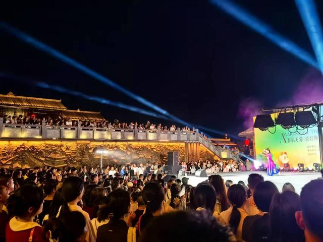 “五一”假期四川接待游客4365.28万人次，多个景区创下历史新高