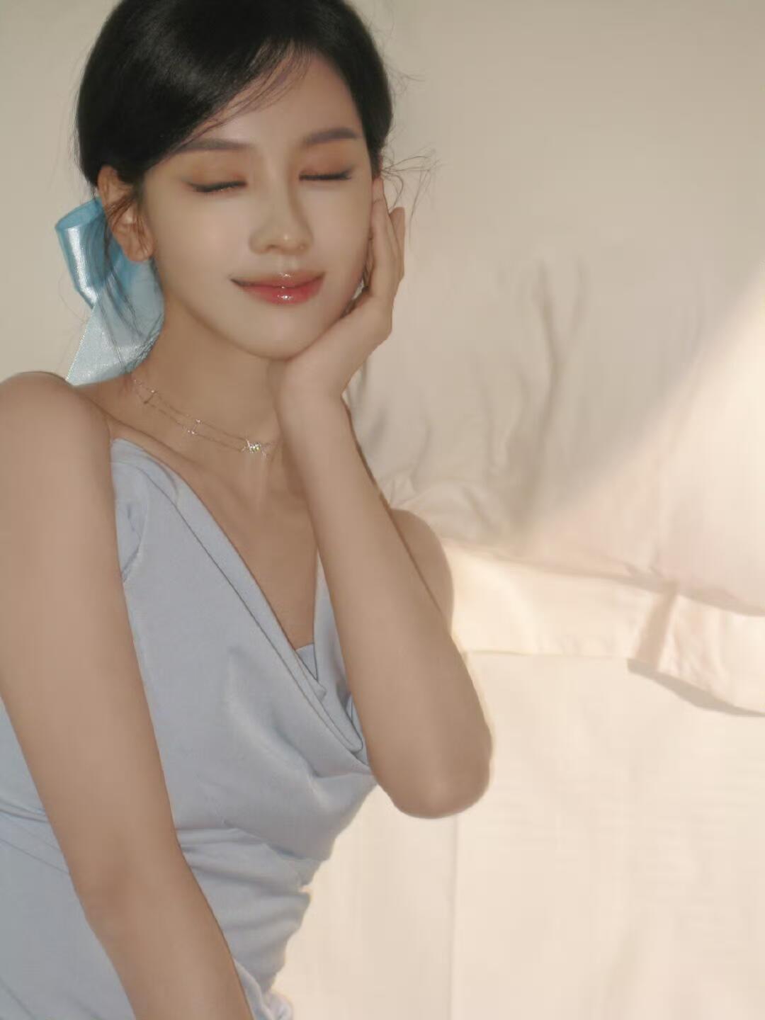 陈都灵今天这个妆太美了吧... ​​​