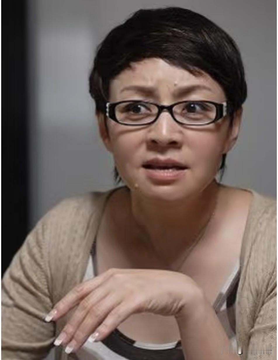 宋丹丹给两个孙子留了套 680 平的北京独栋别墅，公证条件只有一条：这辈子永远不
