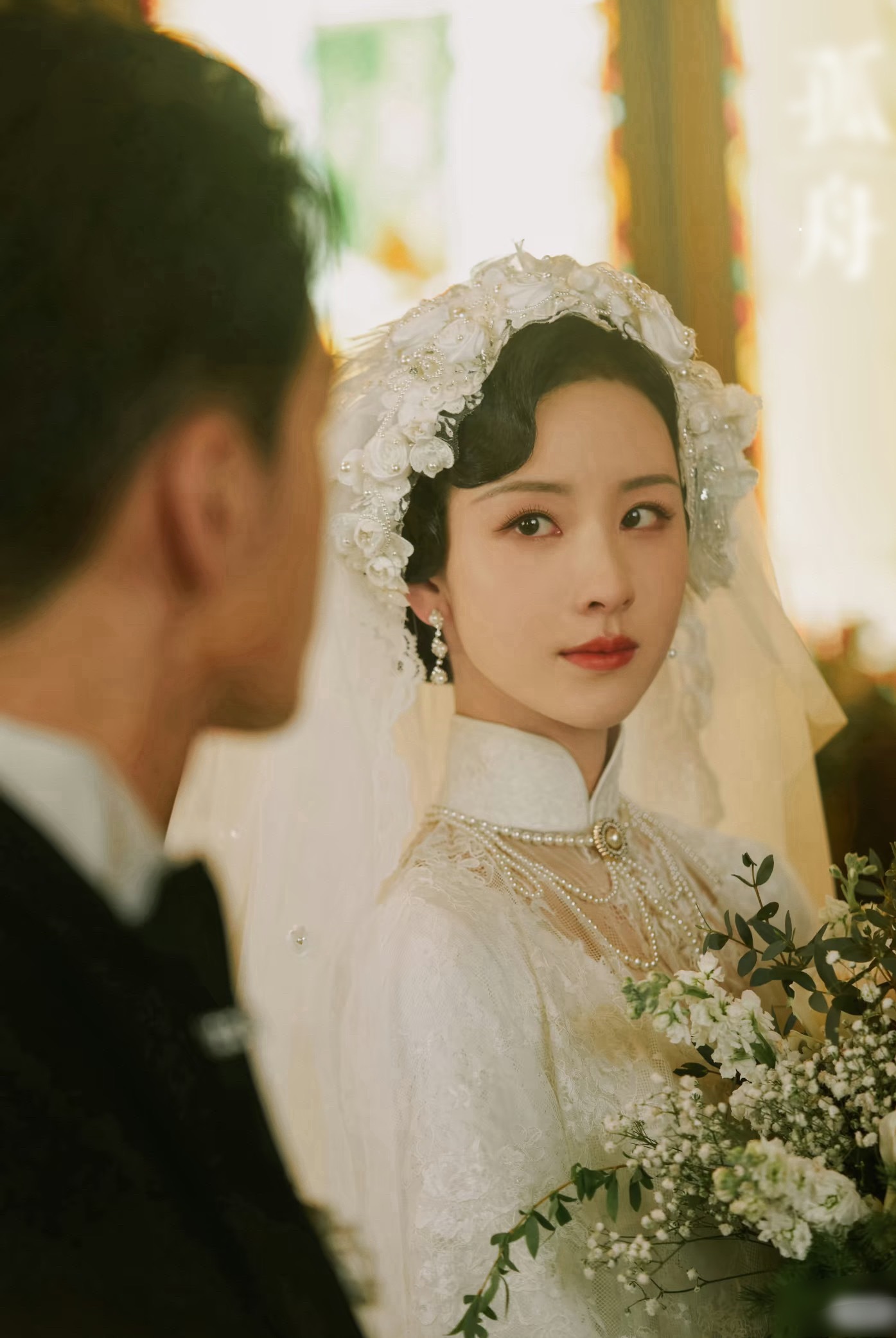 陈都灵婚纱造型没失手过，想起我们张海沫和顾易中了，孤舟终于有售后了… 