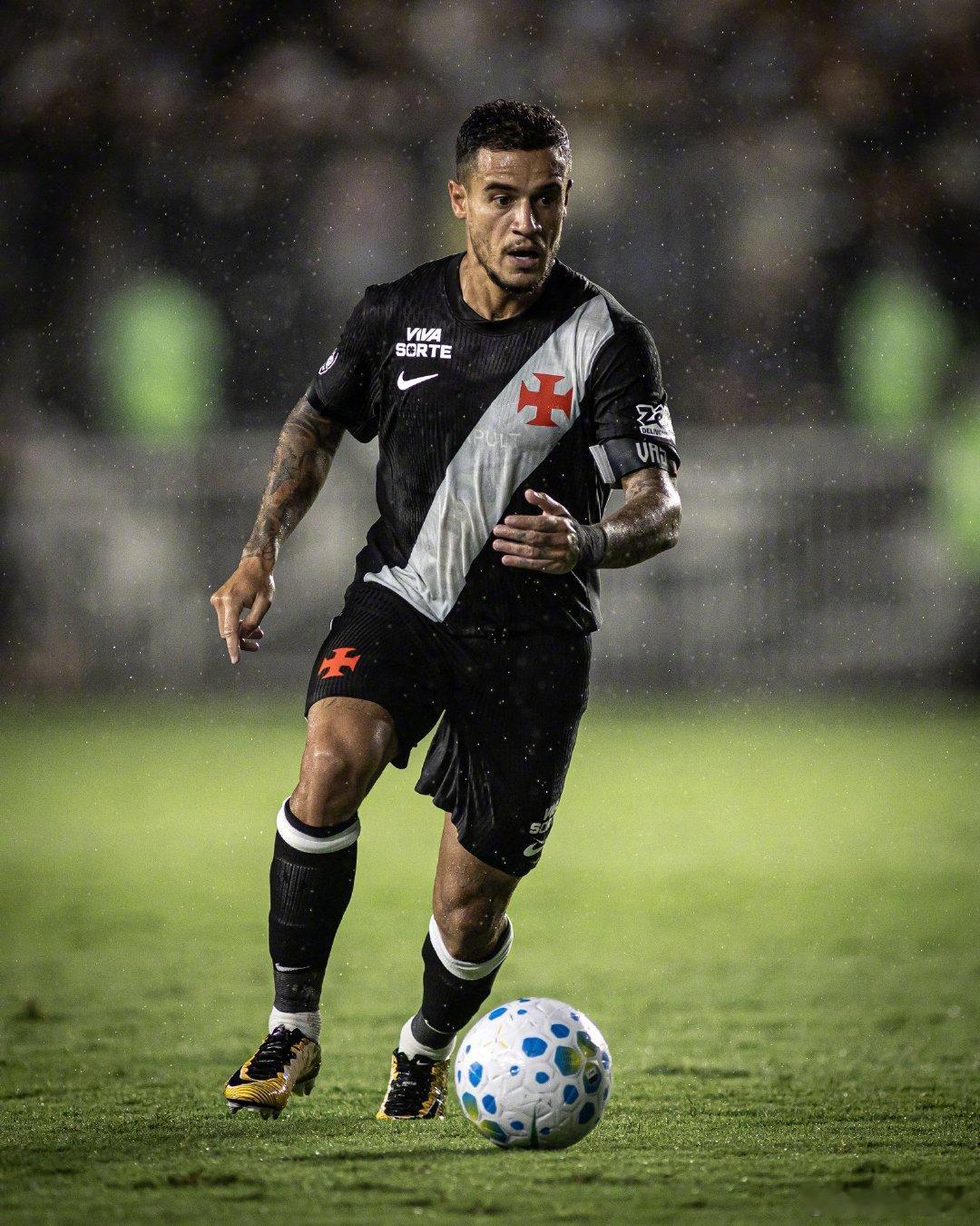 【官方】33岁的库蒂尼奥与瓦斯科达迦马提前半年协商解约，他两次为球队效力，出场8