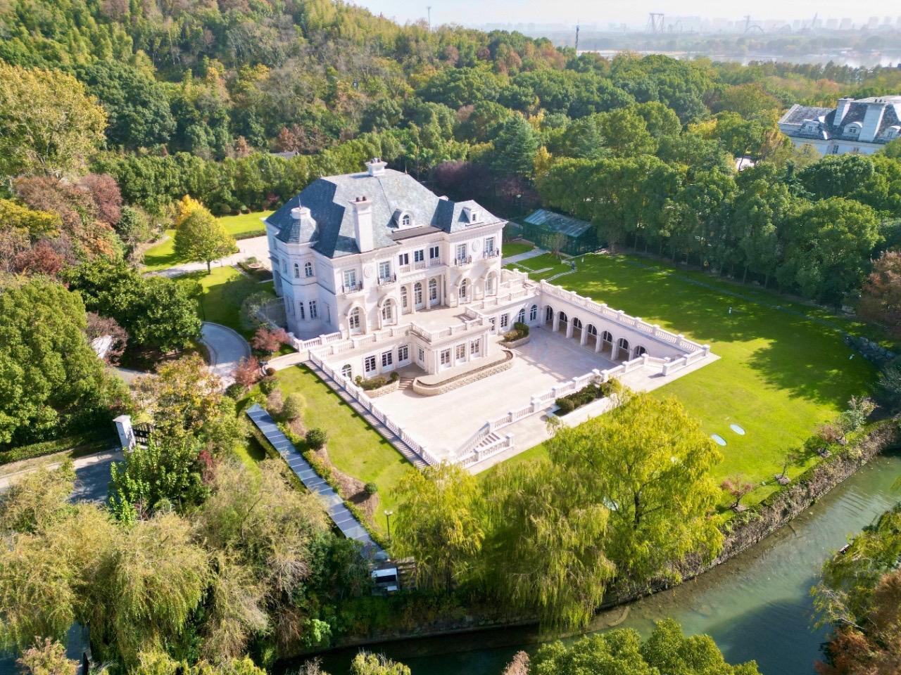 真庄园，这才是上海真正的传世豪宅！！！建筑面积1823平米，使用面积约3200平