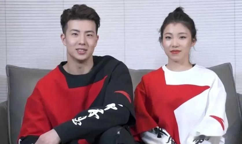 王诗玥柳鑫宇，两个人手牵手一路从吉林滑到世界舞台！一路成长，一路欢笑，一个拥抱，