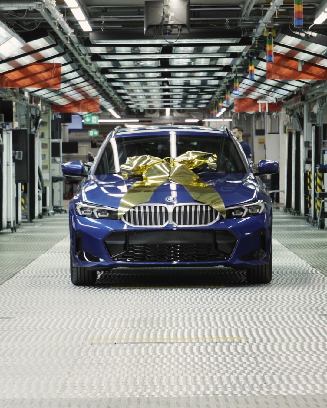 在宝马慕尼黑的老工厂，也就是四缸大厦旁边的工厂，前几天，这个“3系老家”又迎来了