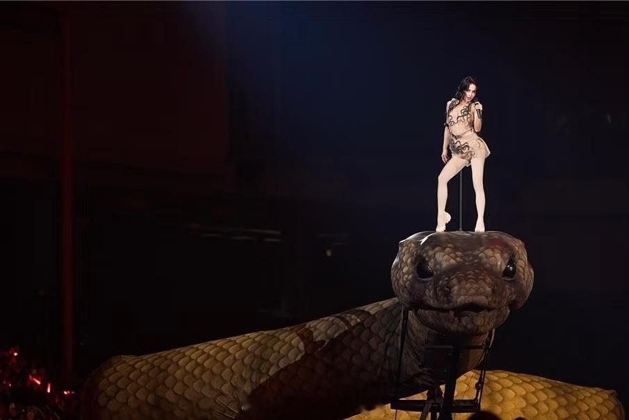 帅炸了好吗帅炸了！！！ 