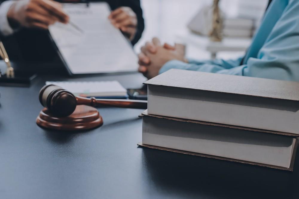 #儿子起诉父母还钱证据不足被驳回#【儿子起诉父母要求偿还190万元 法院：举证未