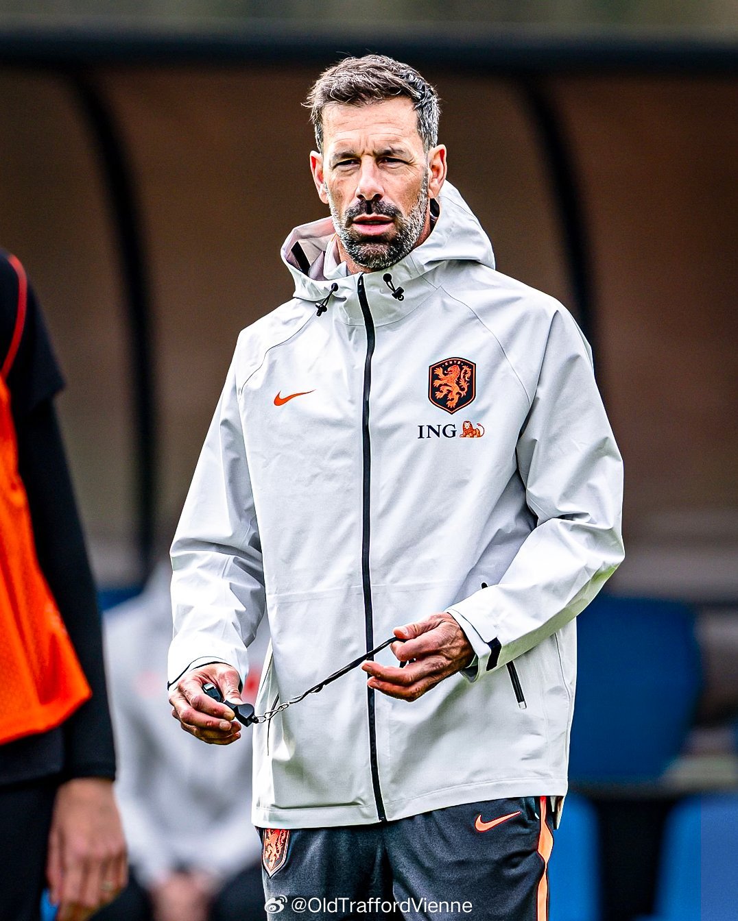 范尼是荷兰国家队的助理教练 