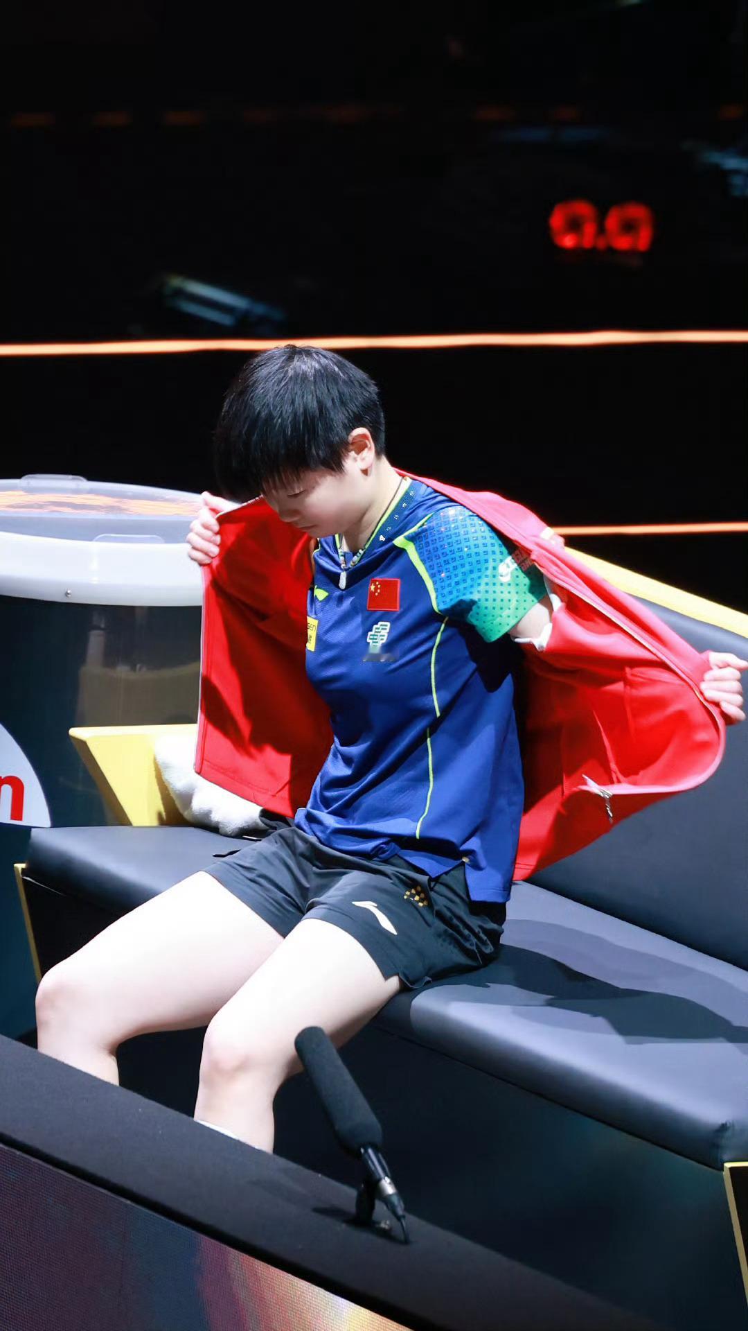 #莎莎连夜奔波赶赴亚锦赛#承办方什么都好，只是下次别办了！辛苦了莎莎！好好休息，