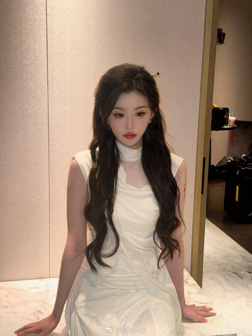 孔雪儿 