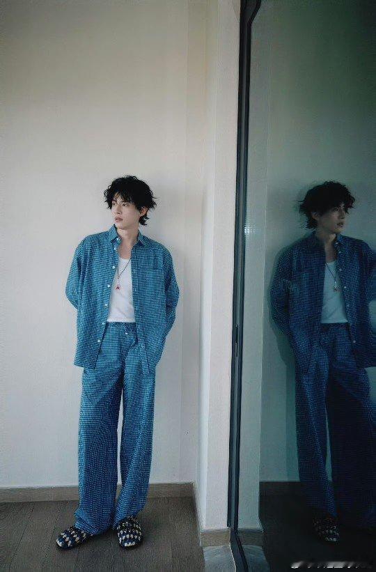 小芳出嫁  《小芳出嫁》轻喜外壳包裹成长内核，群像故事温暖治愈，笑点温情双双在线