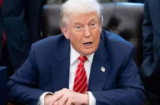 特朗普计划让中国数千架波音客机全部停飞。

很多人还以为中美贸易战只是停留在关税