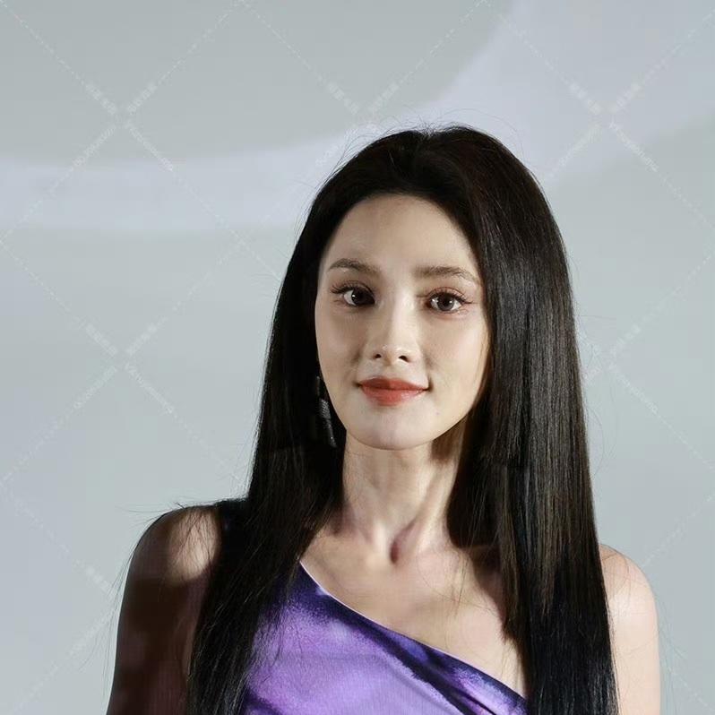 彭小苒的身材也太好了吧！

《暗河传》主演们剧宣活动里，彭小苒真的完全吸引了大家