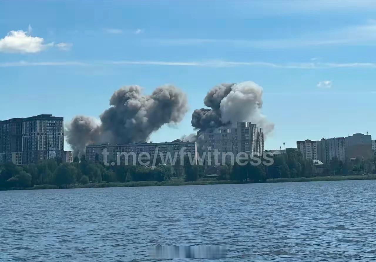 果然还是导弹更好使。乌军战机发射了9枚“风暴阴影”防区外空射巡航导弹袭击了俄罗斯