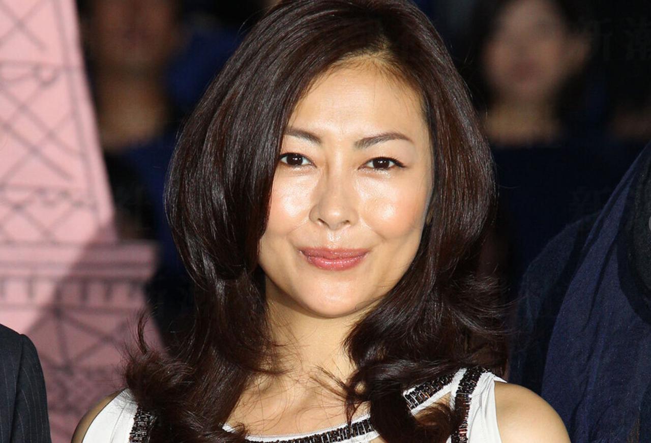 【因为继承税负过重，日本已故知名女演员中山美穗的独生子放弃继承母亲的20亿日元遗