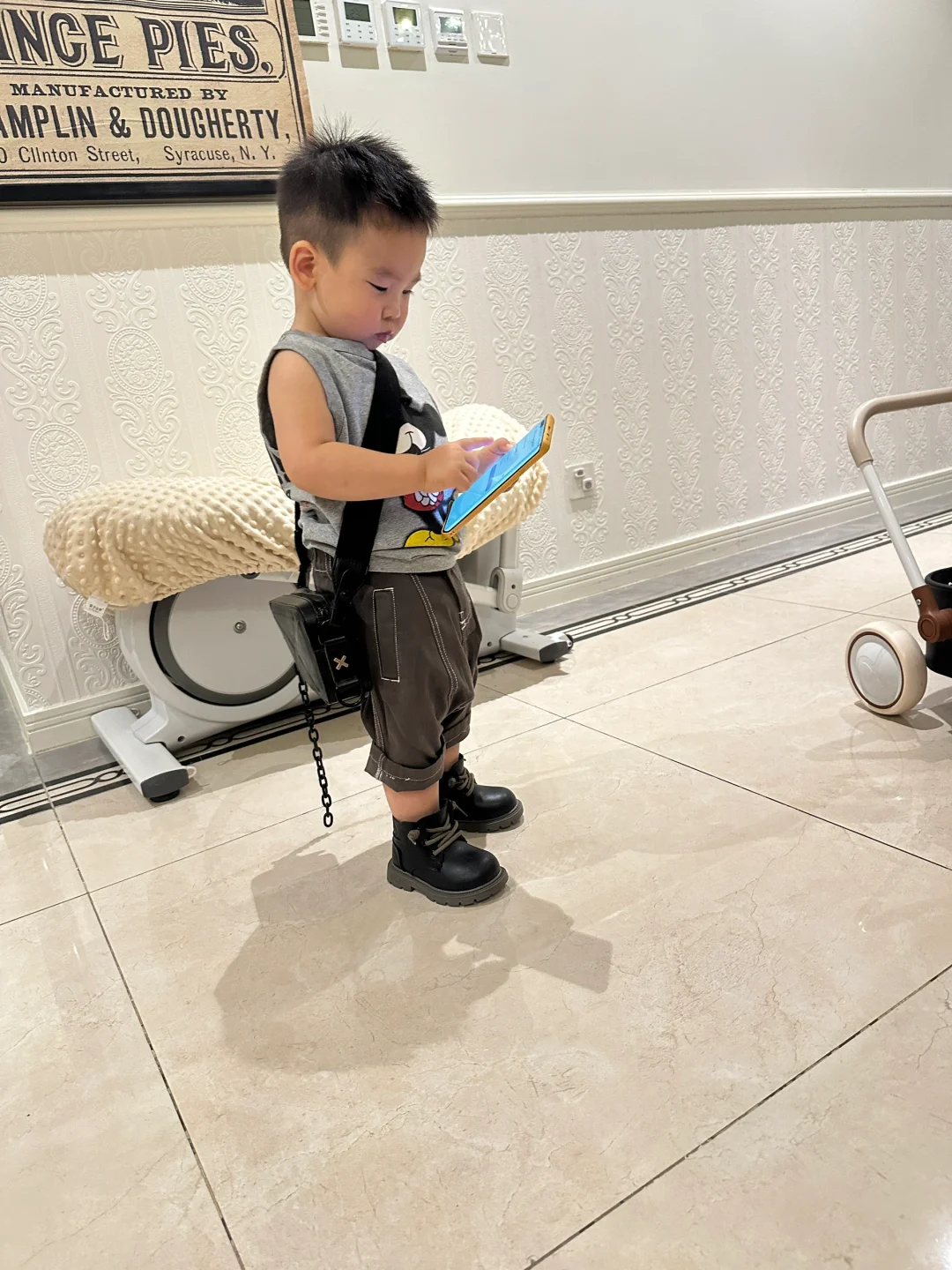 潮潮的湿湿的