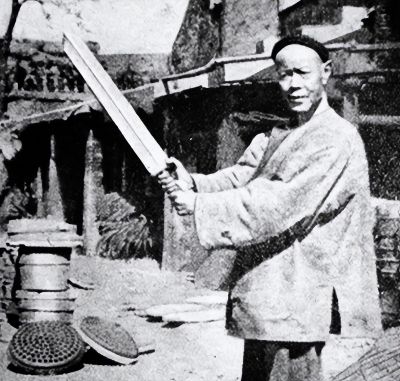 古代刽子手收入怎么样？可能比你想象的要高！
“刽子手”这三个字一说出来，给人的印