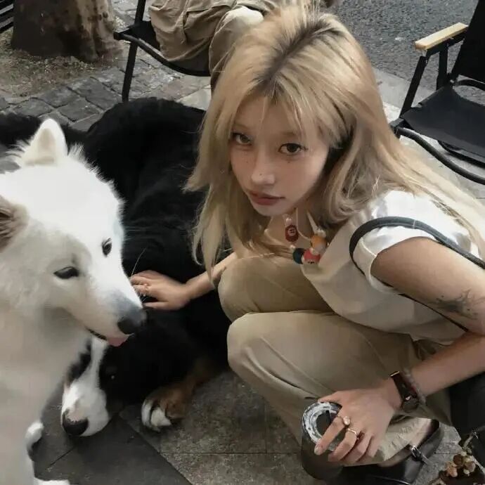 𝗪𝗲𝗖𝗵𝗮𝘁头像 ‖女生头像‖氛围感‖优质女头‖小众高级 ‖无水印女