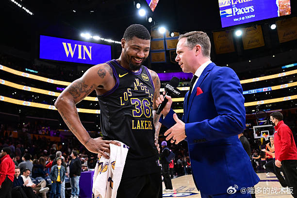 斯玛特表示，像这样的夜晚，足以改变一支球队和球员们的命运轨迹。斯马特称赞球队，尽