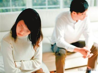 老婆和父母哪个重要？男子因不能生育，就让妻子做了人工授精，妻子顺利怀孕后不久，丈