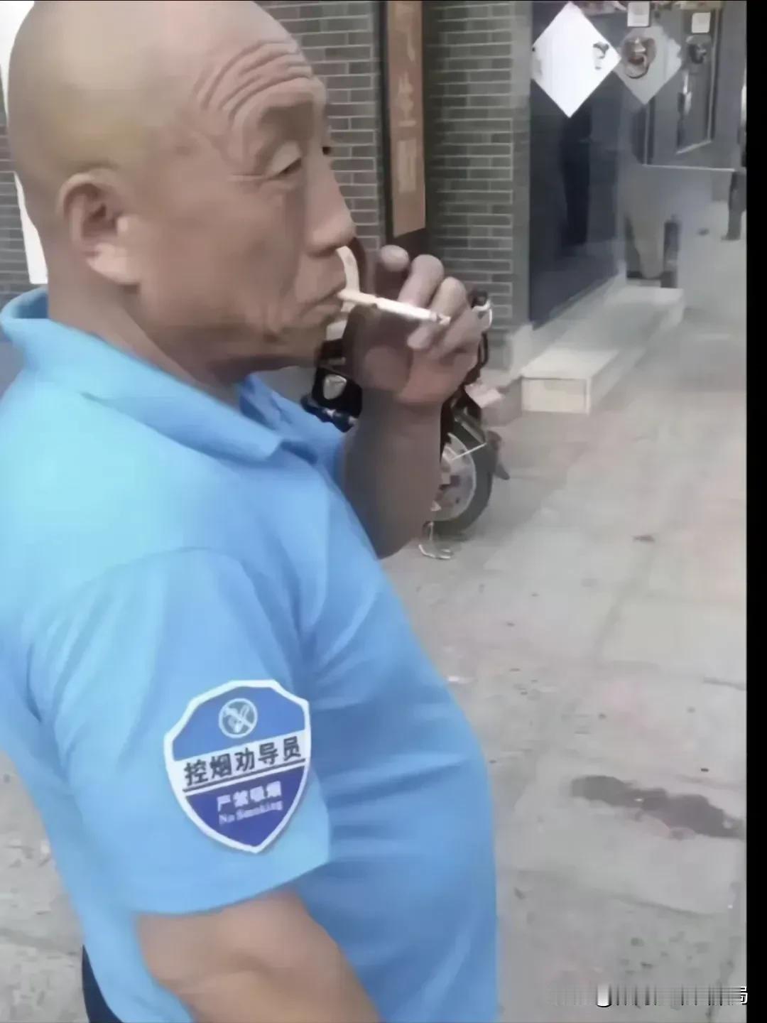 这，这知法犯法？？[打脸][捂脸]
