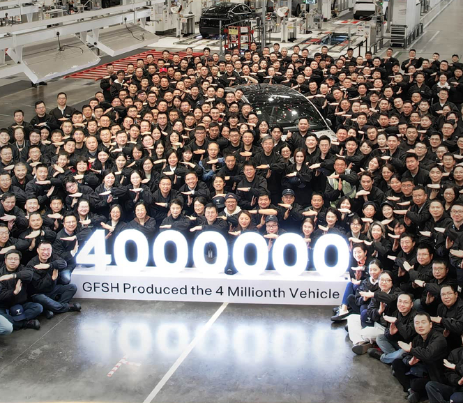 车市热门 12月8日，第400万辆中国智造特斯拉在上海超级工厂正式下线。第400