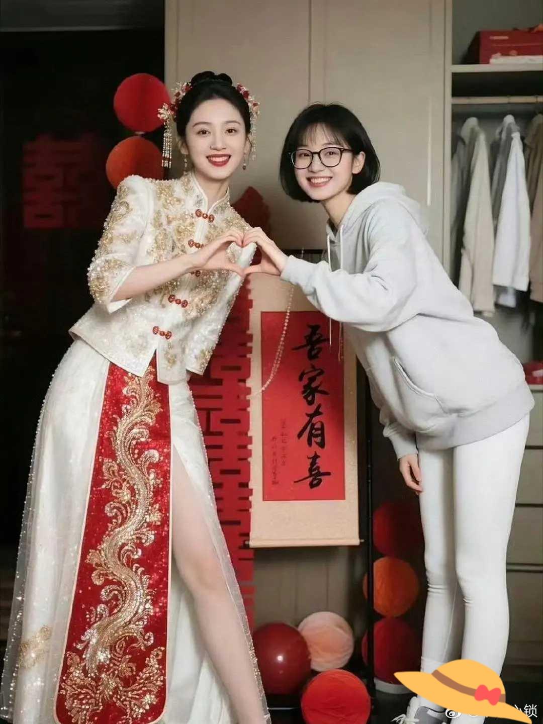 新娘很漂亮啊！我还是比较喜欢戴眼镜的。你们呢 ​​​