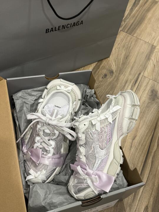 是谁买到了全澳洲最后一双3xl蝴蝶结！🎀