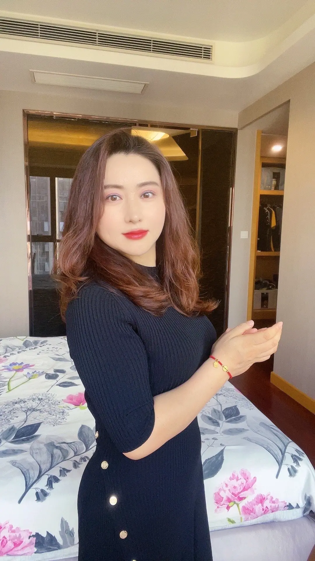 “我与旧事归于尽，来年依旧迎花开” 有前进一寸的勇气，亦有后退一尺的从容…