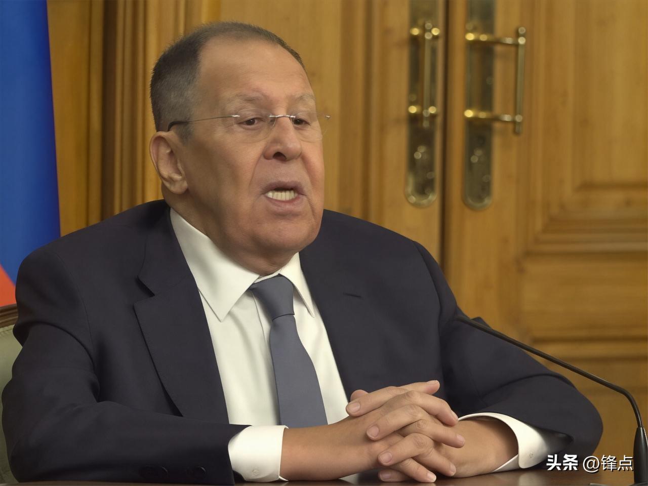 俄罗斯外长拉夫罗夫称，美以对伊朗发动的以“阻止核扩散”为借口的战争，正在走向完全