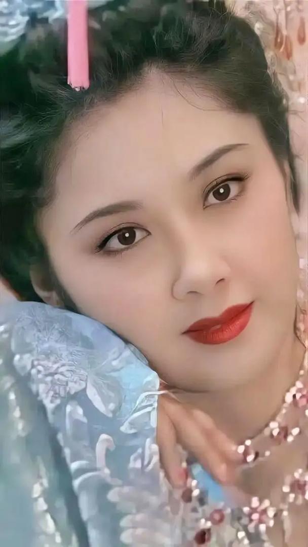 当年，朱琳和徐少华拍摄“女儿国国王”和“唐僧”诱惑戏份时，徐少华紧张到大汗淋漓，