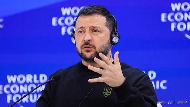 乌克兰败退之际，北约提出价值1000亿欧元援乌计划，提防特朗普？
 
受西方军援