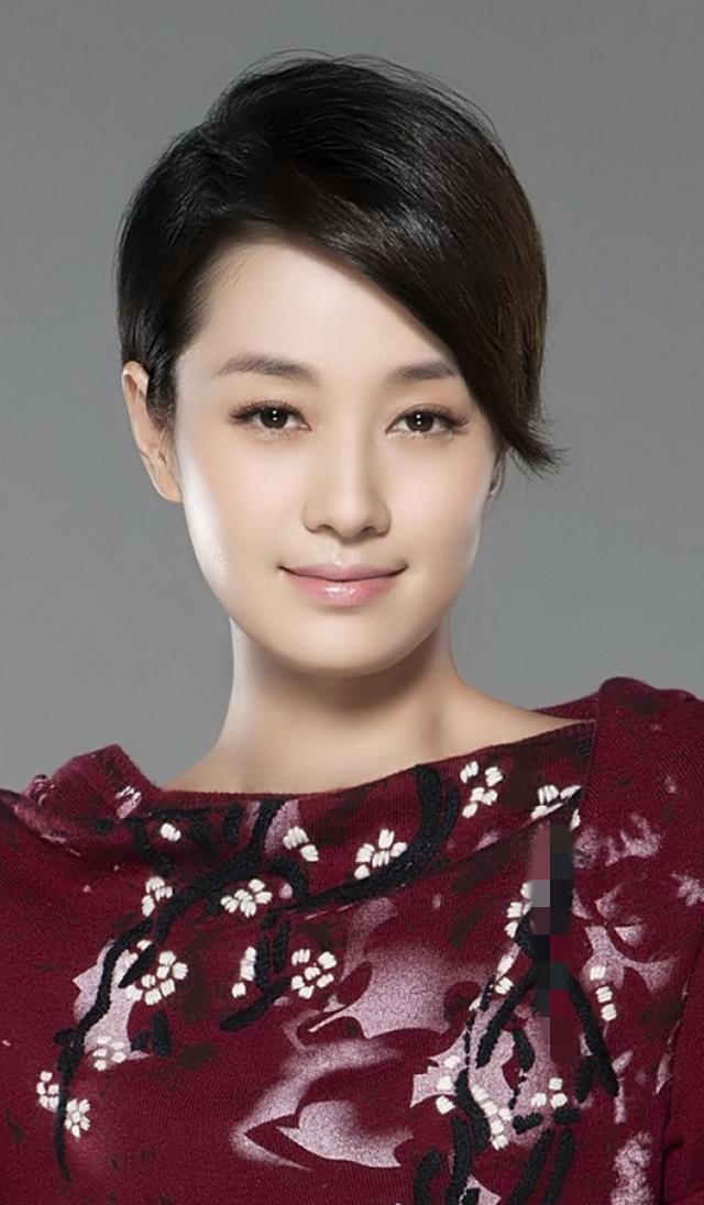 男人背叛后，99%的女人都做错了。
一哭二闹，朋友圈发小作文，拉着闺蜜骂三天三夜