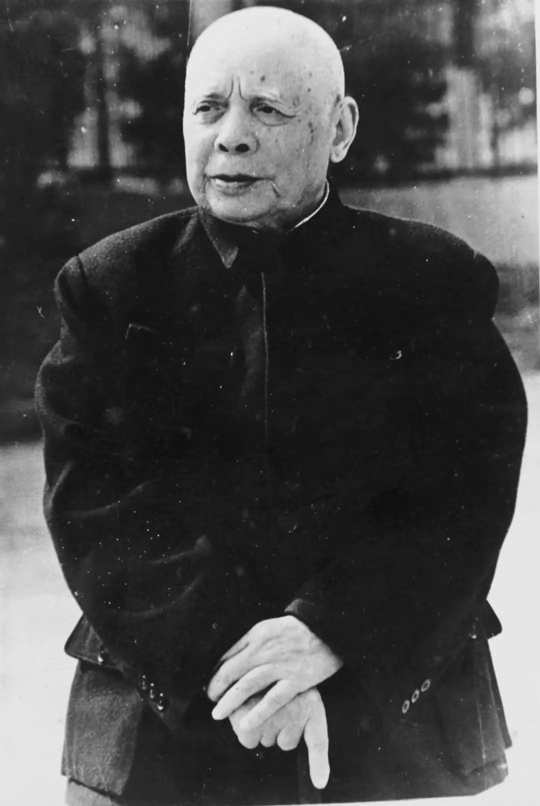 纪念伏牛山儿子曹靖华先生