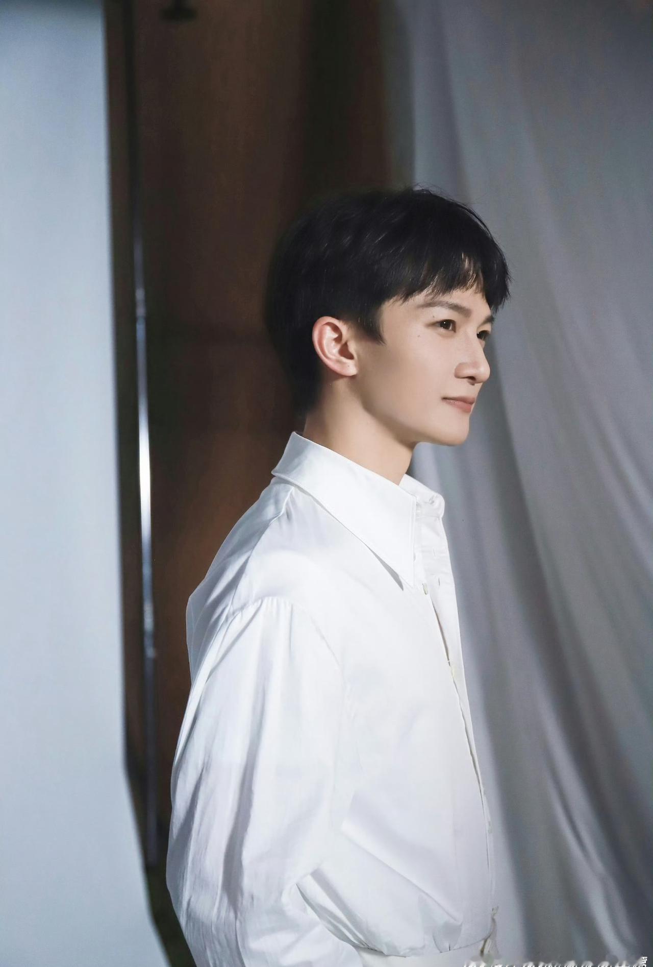 zs周深演唱会儿歌串烧大屏全程 zs周深2026深深的巡回演唱会﻿ ﻿ 
他们说