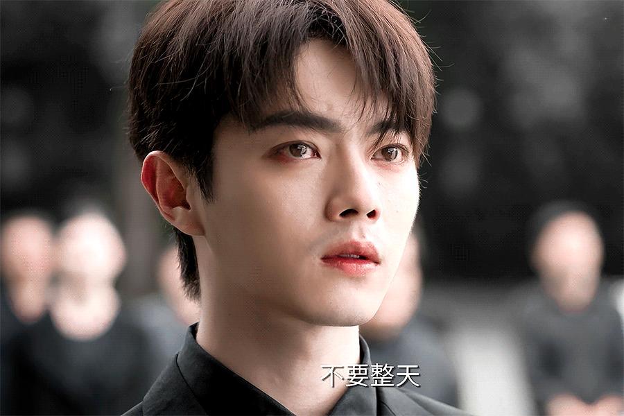 #姚志明的人生没有一顿团圆饭# 姚志明的人生经历真的是令我非常的心疼，许凯把这个