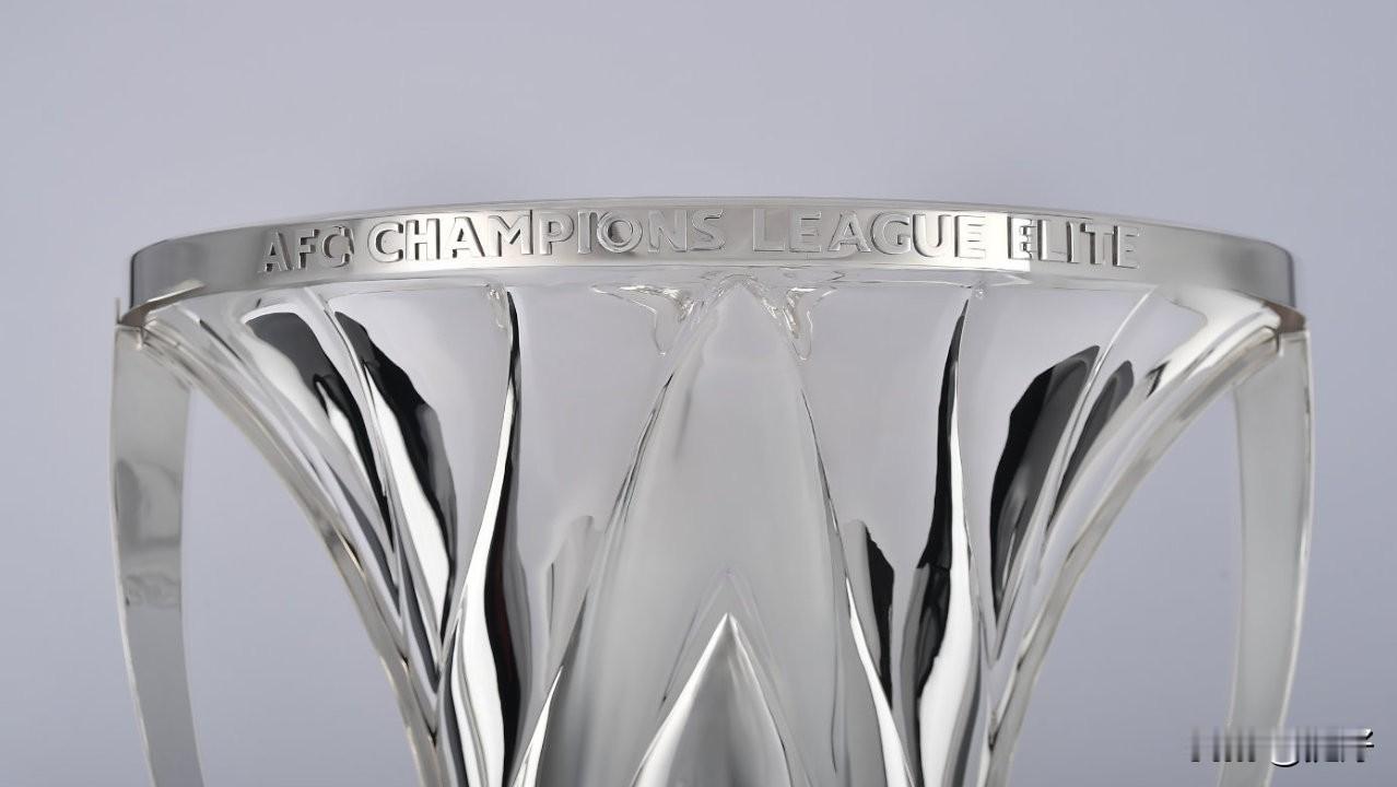 下午16点抽签！中超两队档位差距悬殊，海港占优国安要硬闯龙潭！
 
8月18日1