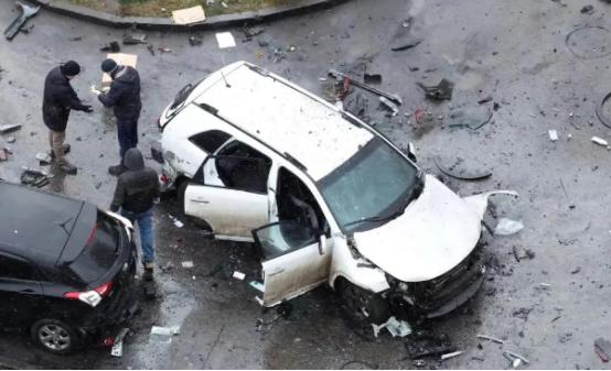 中将陨落在莫斯科，一个危险的信号。
 
12月22日的莫斯科，还笼罩在清晨的静谧