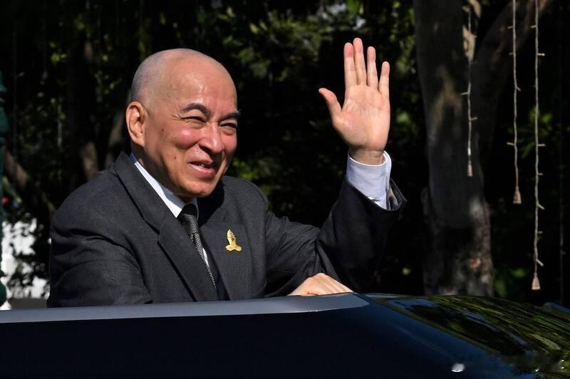 柬埔寨国王西哈莫尼确诊癌症，将继续在中国接受治疗海外新鲜事 现年72岁的诺罗敦·