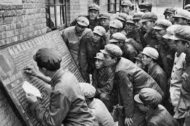 1948年，10多名地下党因越狱失败被拉去枪毙，走不动在途中被枪毙，仅有4人走到