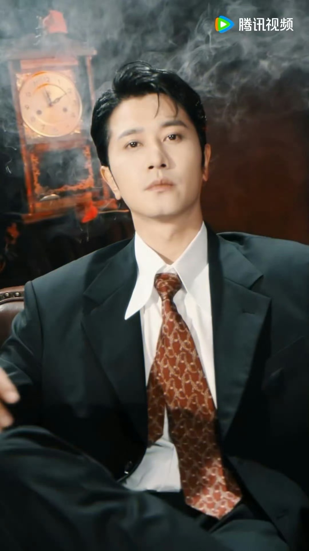 白鹿《开到荼蘼》王韵娜短发转场视频，好美好飒！彭冠英、常华森《开到荼蘼》定妆造型