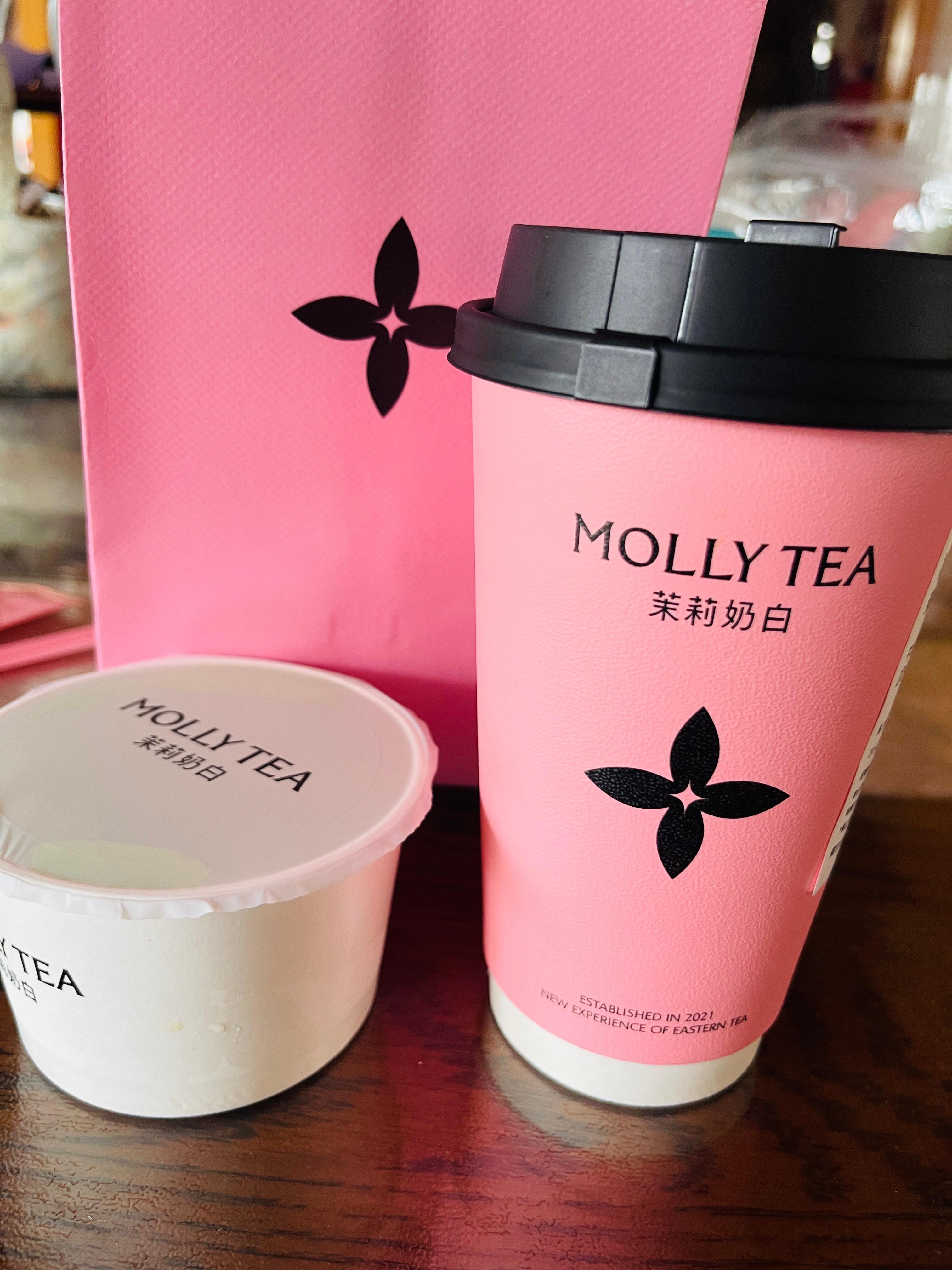 感谢那啥让我认识了茉莉奶白，许久不喝奶茶的我果断来了一杯！