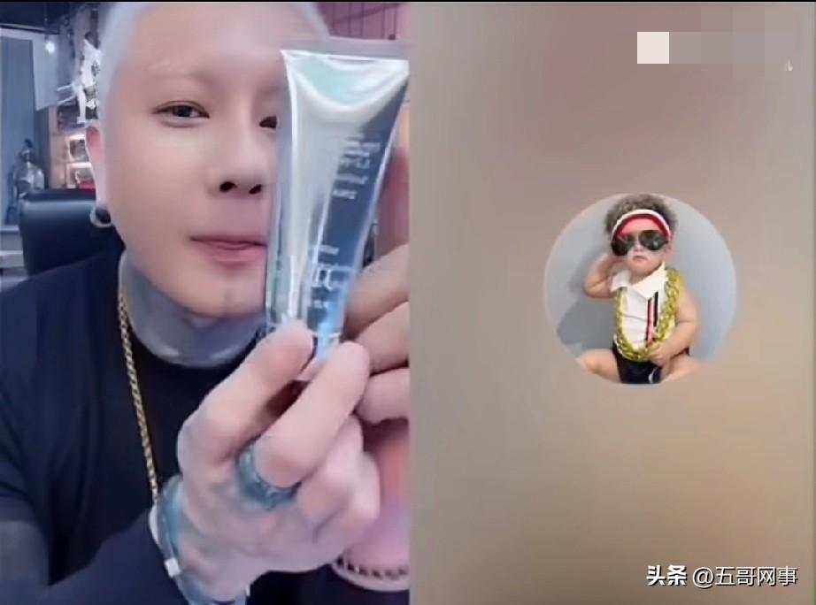 方丈给平荣卖人皮面膜，平荣扎心方丈卖对联，方丈表白平荣，我不比二驴差，还记得你c