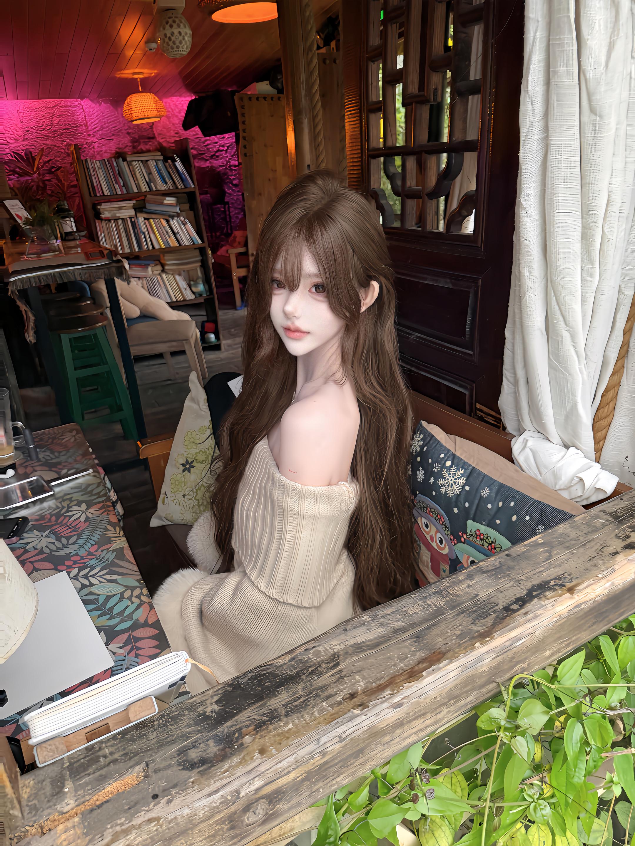 再次听到她的消息是她变得更漂亮了 她开始爱自己比爱别人更多 她变得更勇...