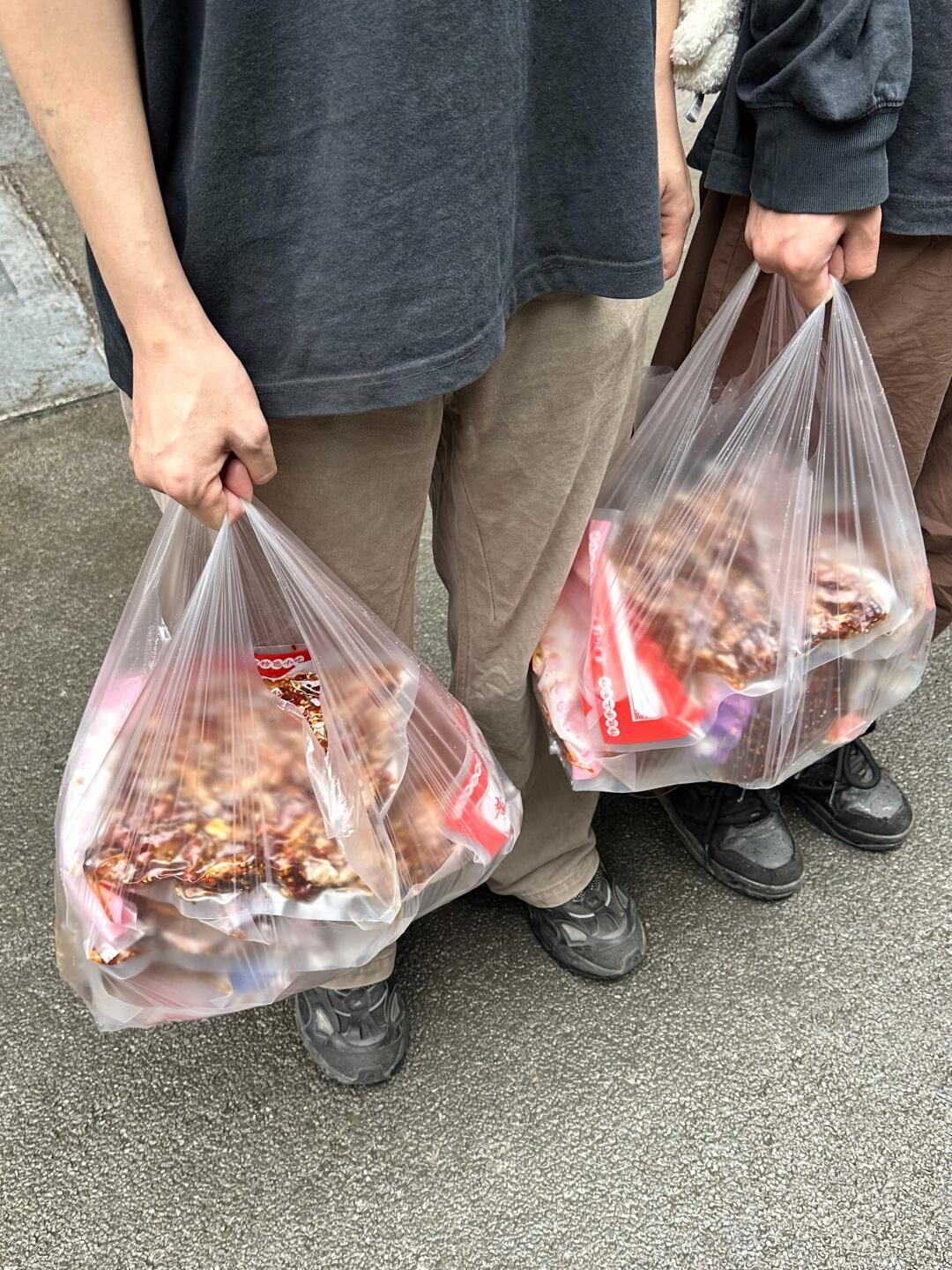 它唯一的缺点就是：重庆限定。。。。。