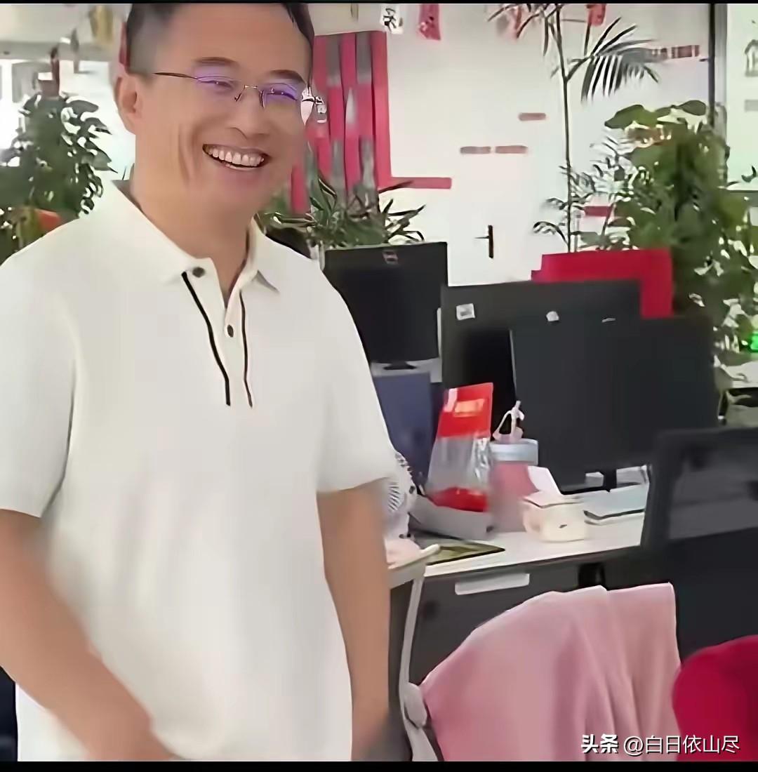 你说这是缘分还是冤家啊？一女生和公司老板吵架后辞职，应聘到了另一家公司，结果女生