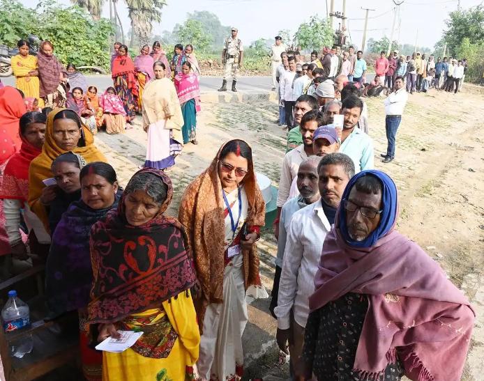 西方国家为何很少围堵印度？因印度确实难缠，真逼急了什么事都做得出
 
西方资本初